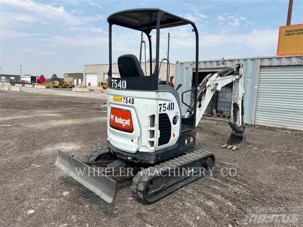 Bobcat E20 حفارات زحافة