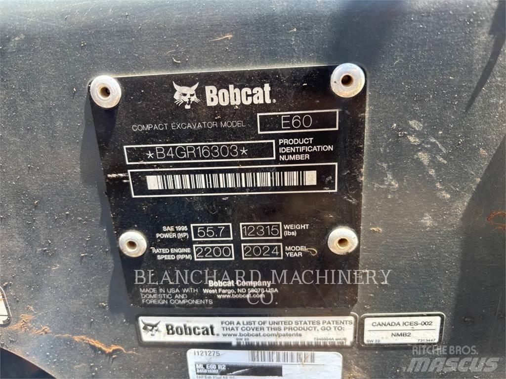 Bobcat E60 حفارات زحافة