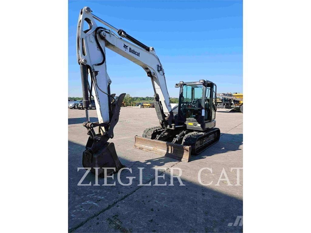 Bobcat E85 حفارات زحافة