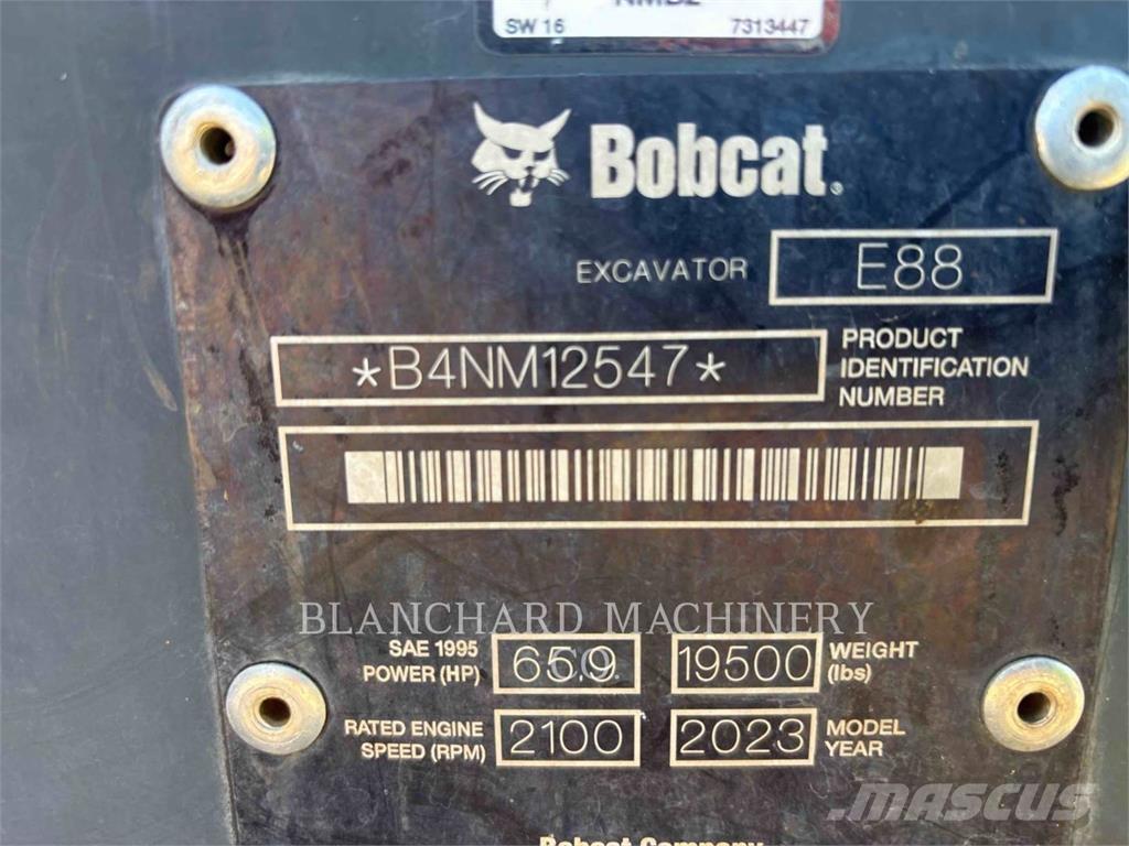 Bobcat E88 حفارات زحافة