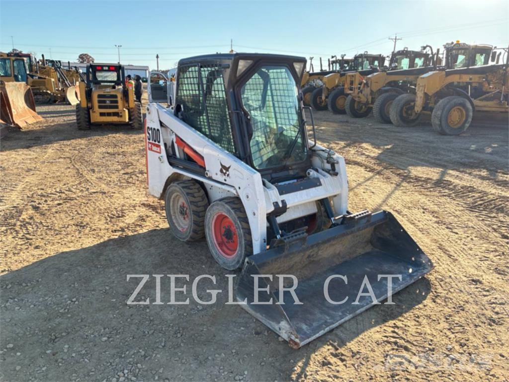 Bobcat S100 لوادر انزلاقية التوجيه