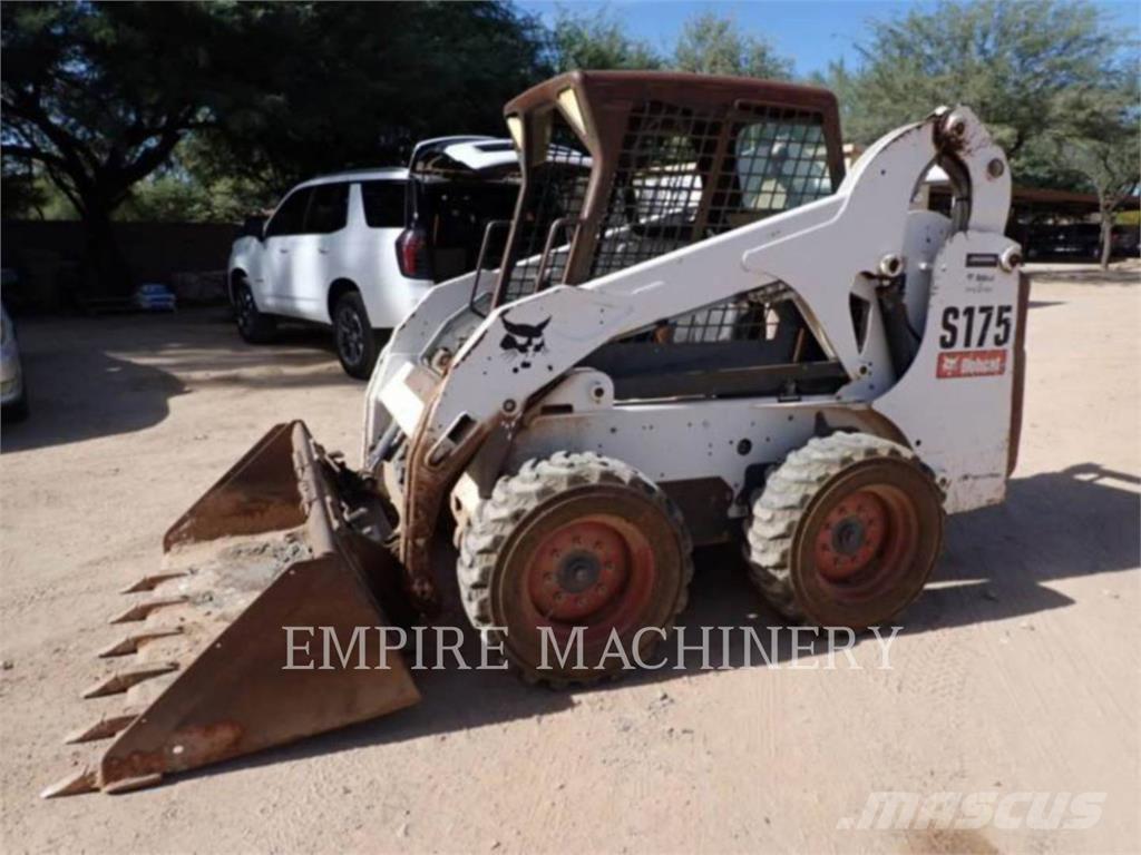 Bobcat S175 لوادر انزلاقية التوجيه