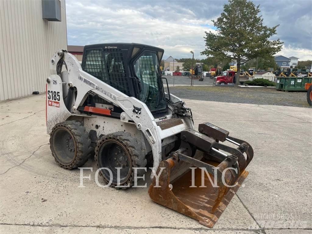 Bobcat S185 لوادر انزلاقية التوجيه