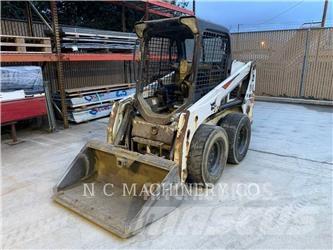 Bobcat S450 لوادر انزلاقية التوجيه