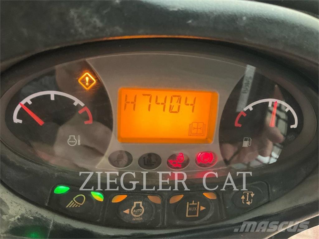 Bobcat S550_BOBCAT لوادر انزلاقية التوجيه