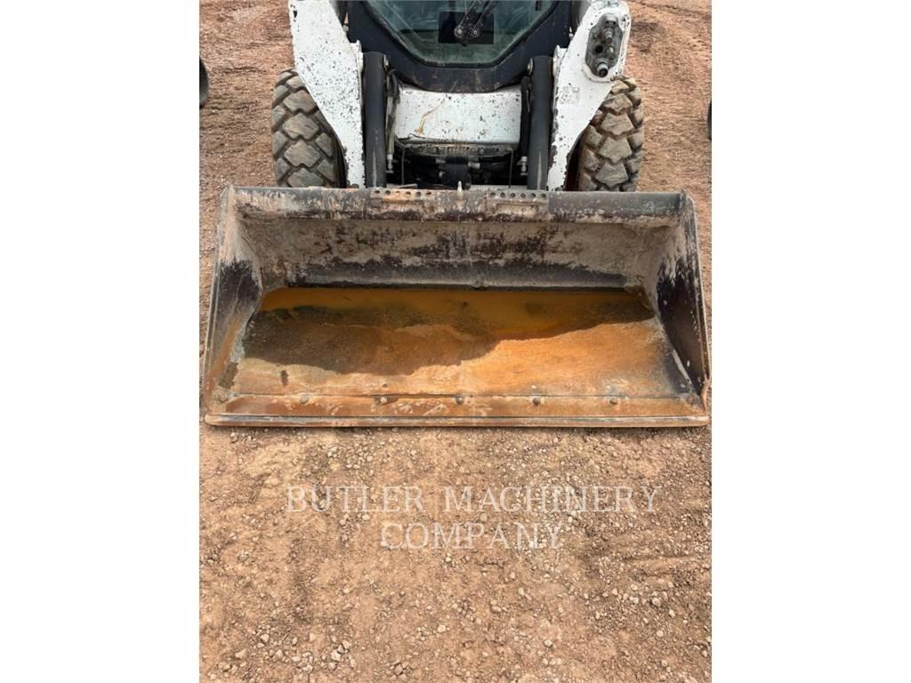 Bobcat S570 لوادر انزلاقية التوجيه