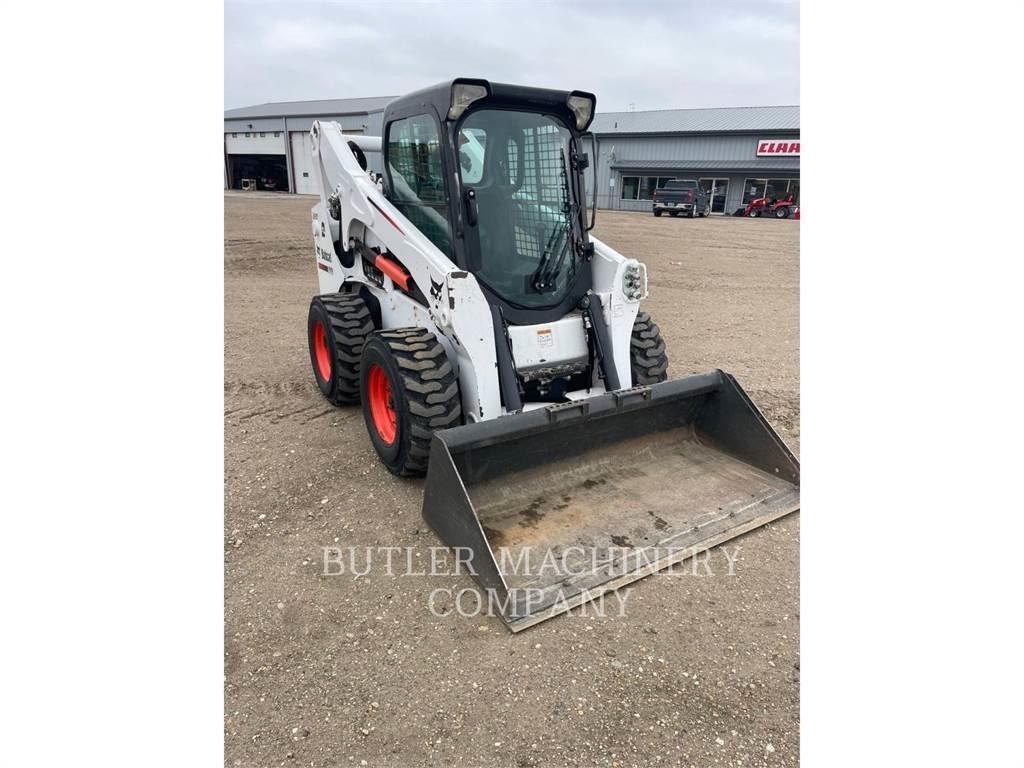 Bobcat S750 لوادر انزلاقية التوجيه