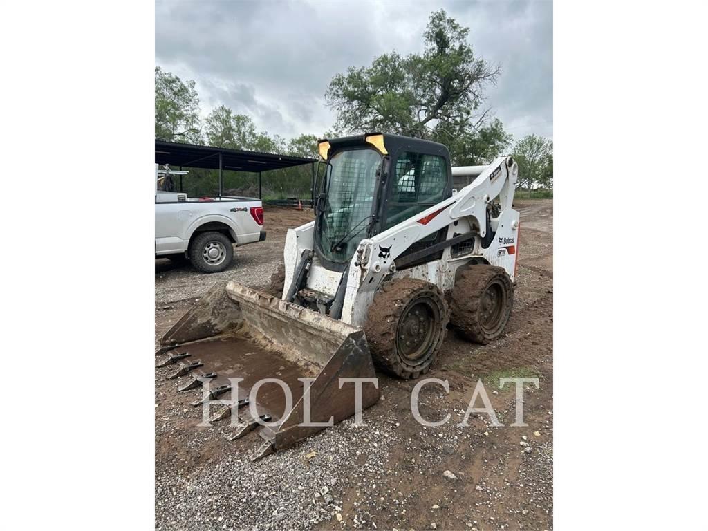Bobcat S770 لوادر انزلاقية التوجيه
