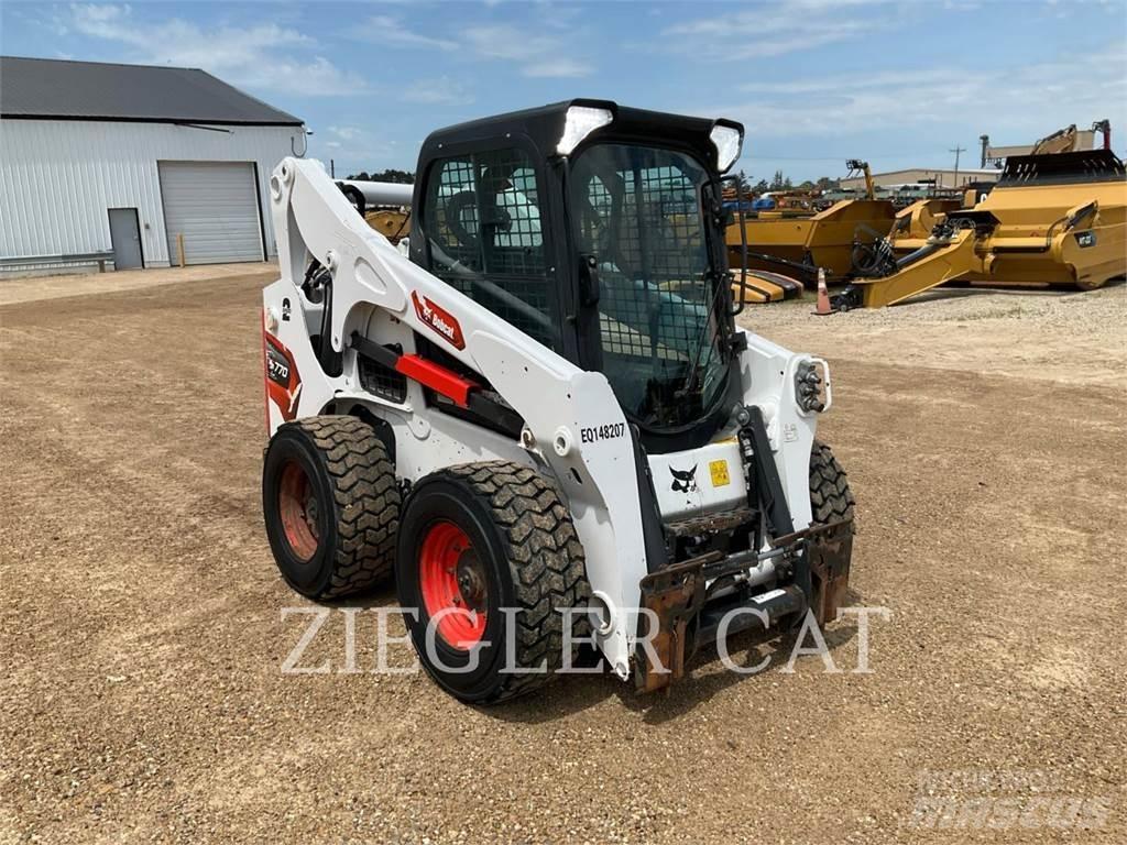 Bobcat S770 لوادر انزلاقية التوجيه