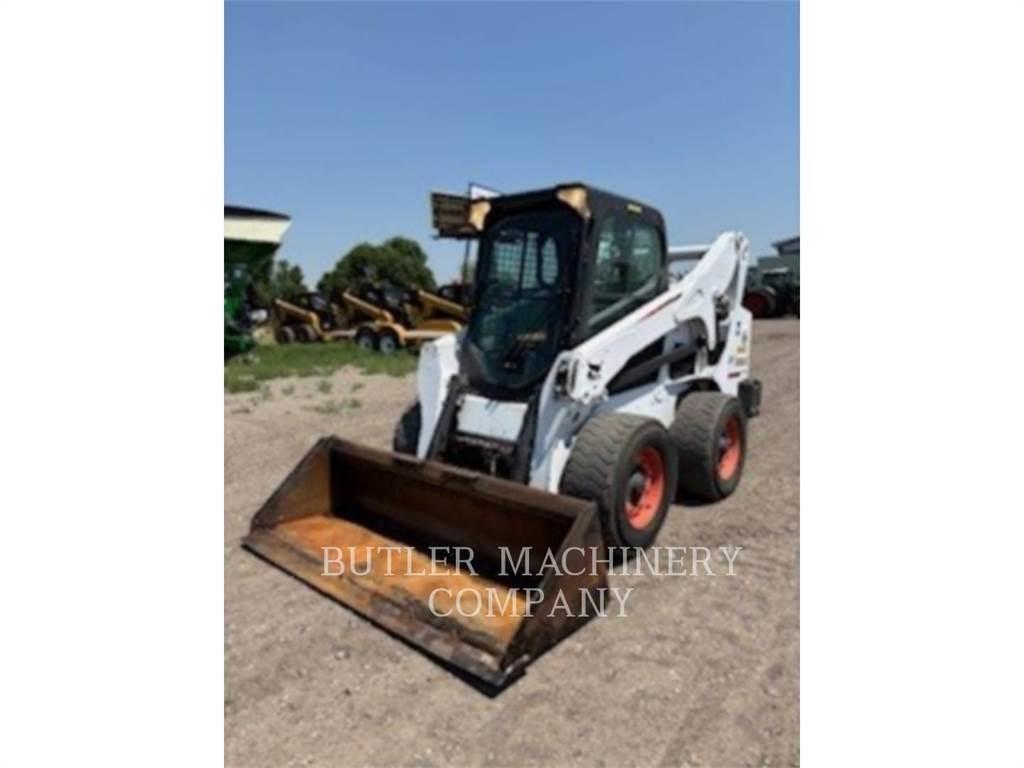 Bobcat S770 لوادر انزلاقية التوجيه