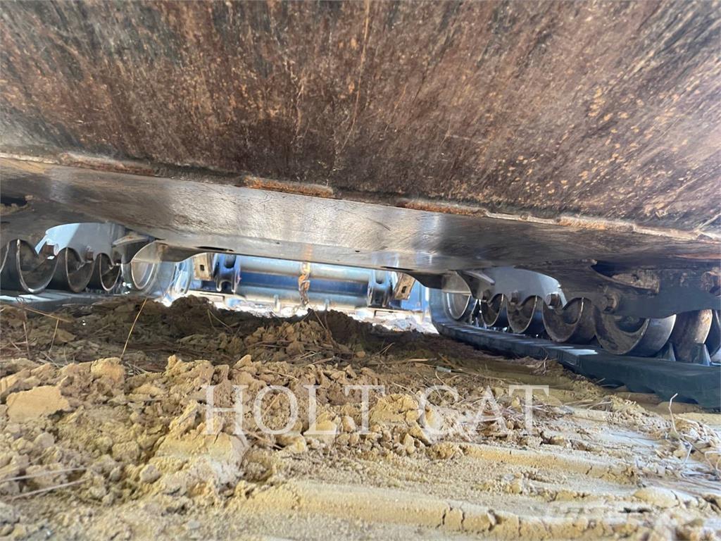 Bobcat T595 لوادر زحافة