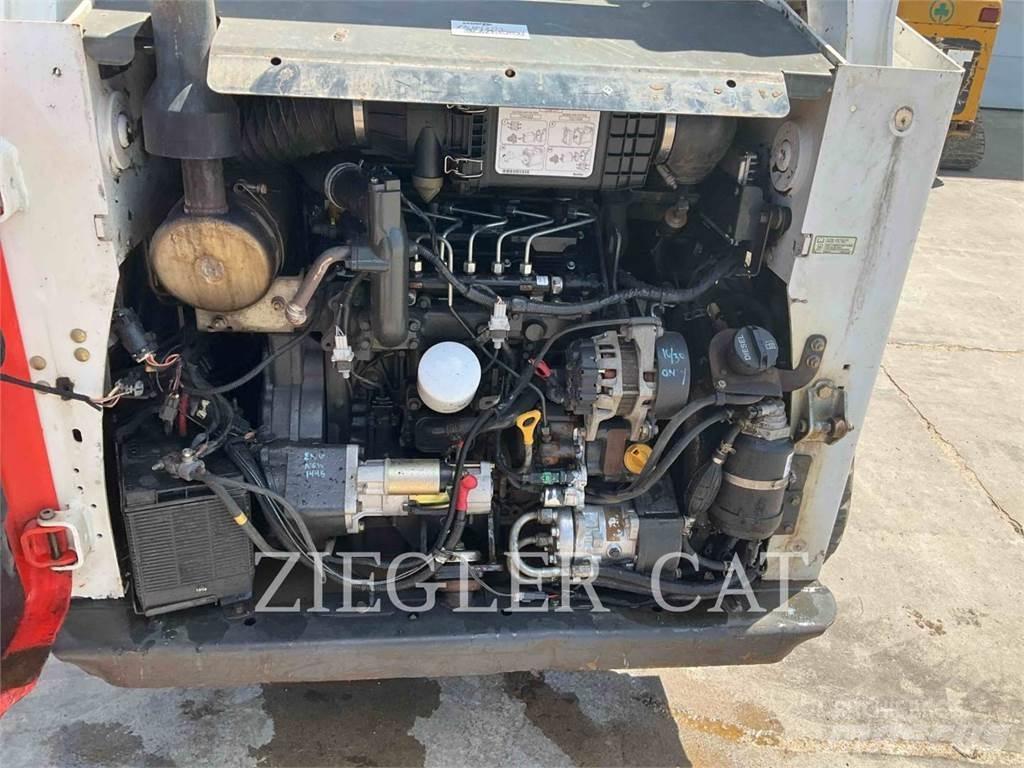Bobcat T650 لوادر زحافة