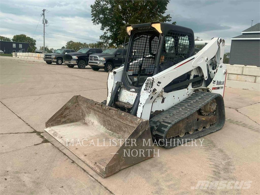 Bobcat T650 لوادر انزلاقية التوجيه
