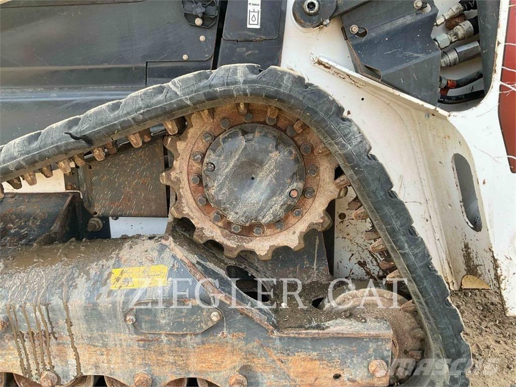 Bobcat T66 لوادر زحافة