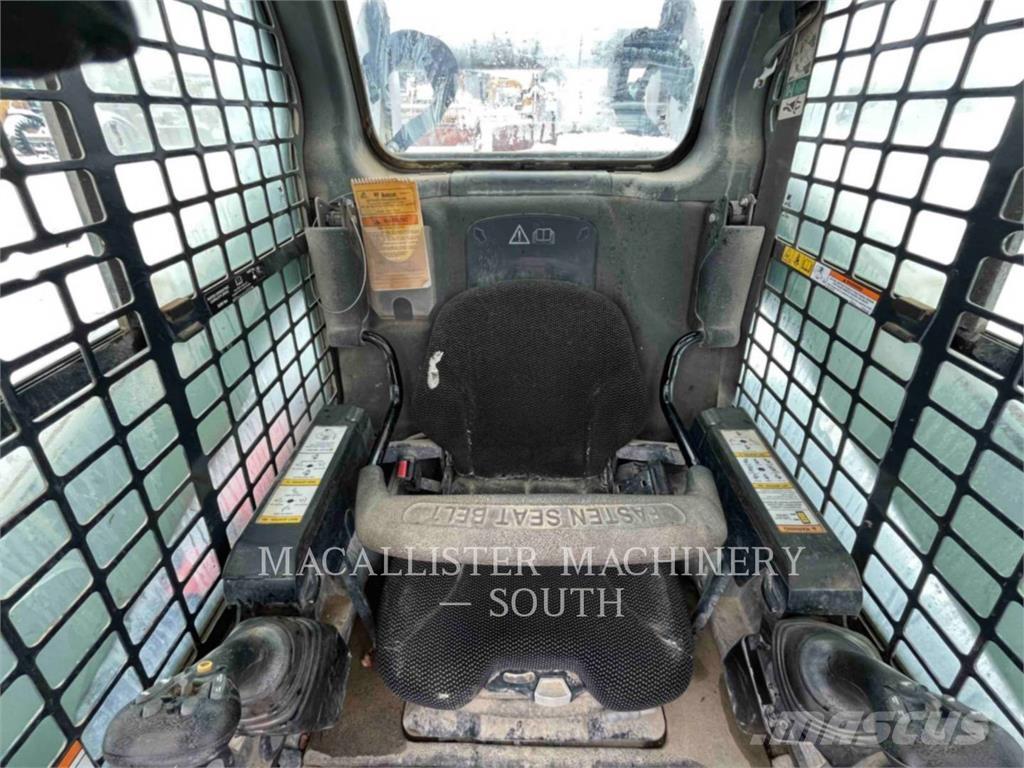 Bobcat T740 لوادر زحافة