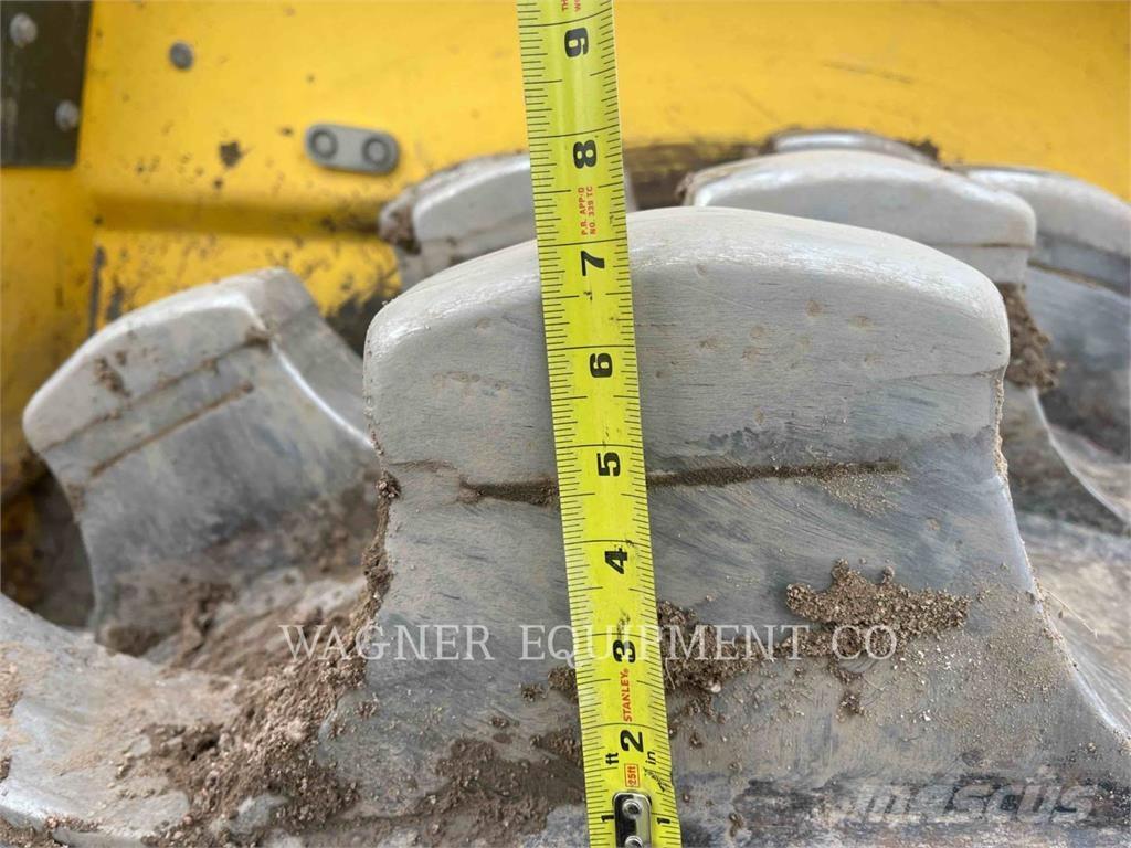 Bomag BC 462 EB لوادر بعجل