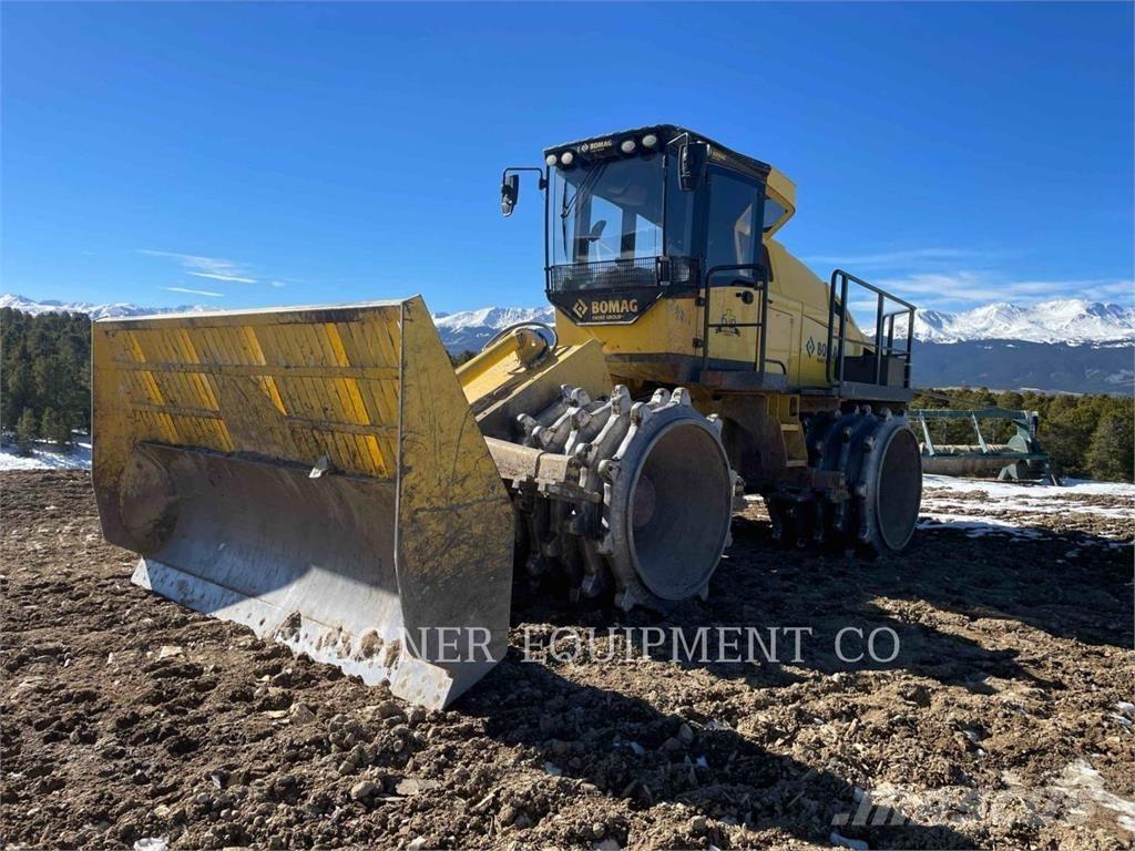 Bomag BC573RB-4 ضاغطات التربة