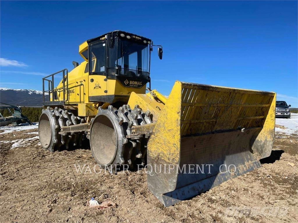 Bomag BC573RB-4 ضاغطات التربة