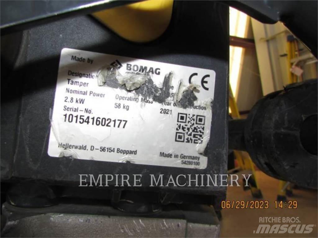 Bomag BT50 لوادر بعجل