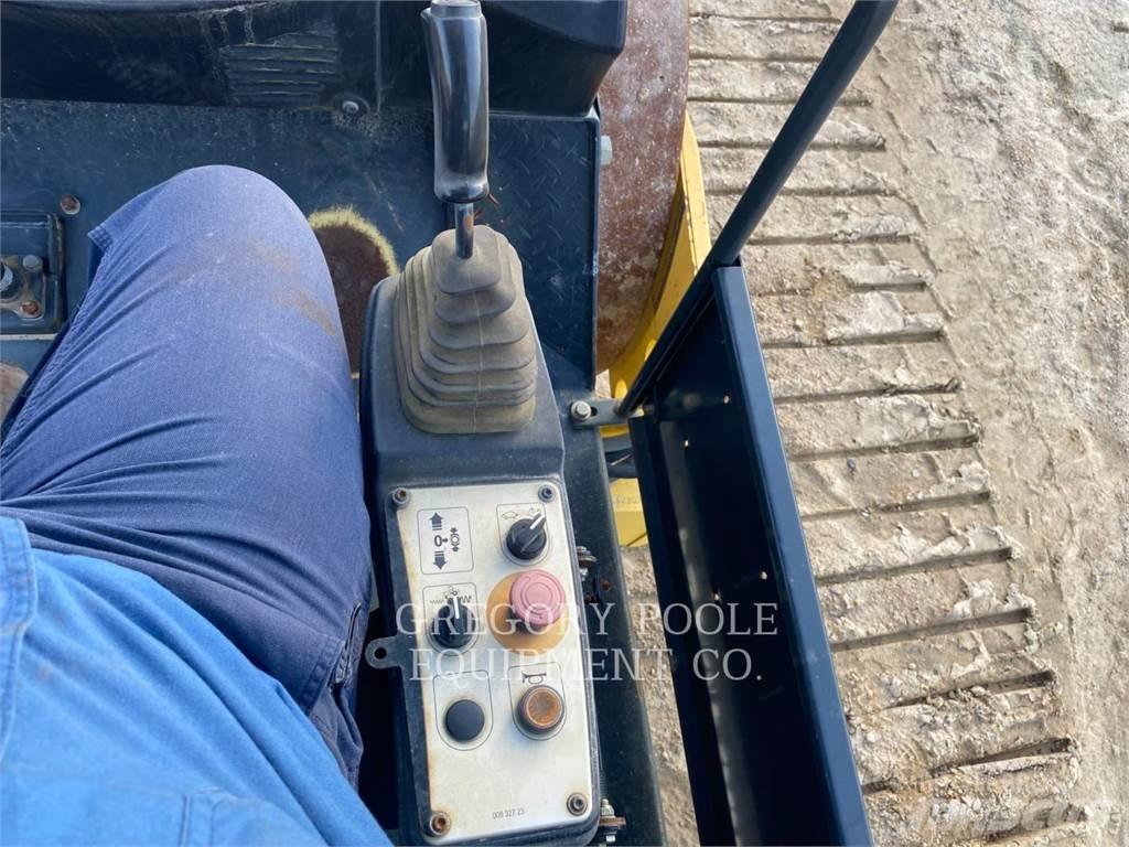 Bomag BW177D-50 مداحل أحادية الأسطوانة