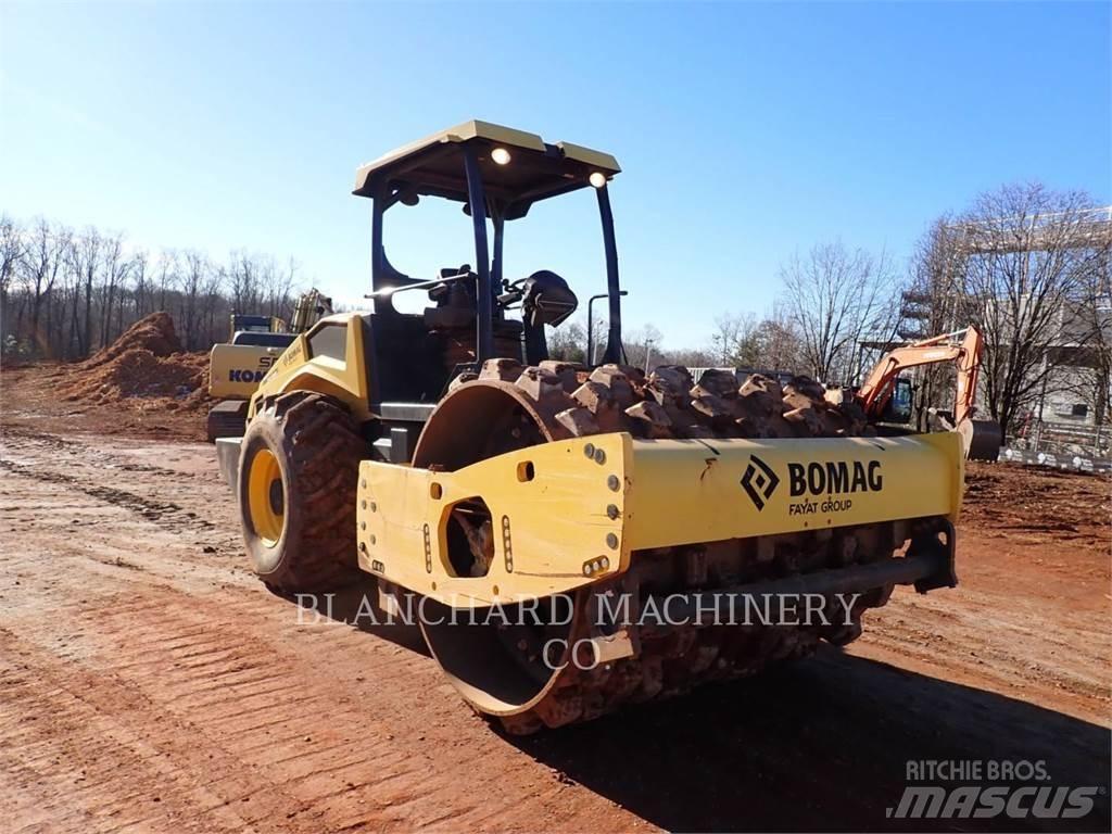 Bomag BW211PHD-5 ضاغطات التربة