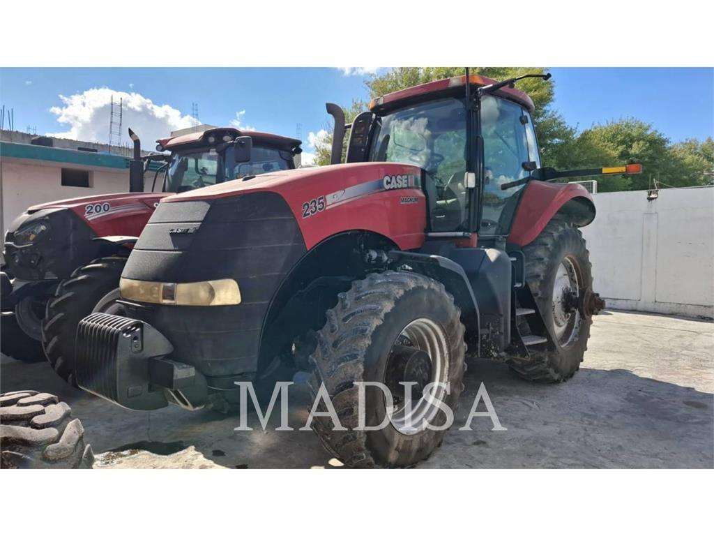 CASE MX 235 MFD الجرارات