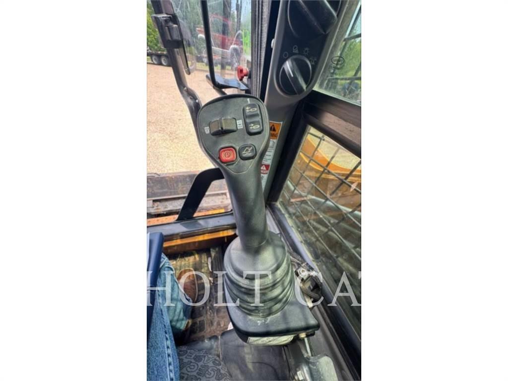 CASE TV620B لوادر زحافة