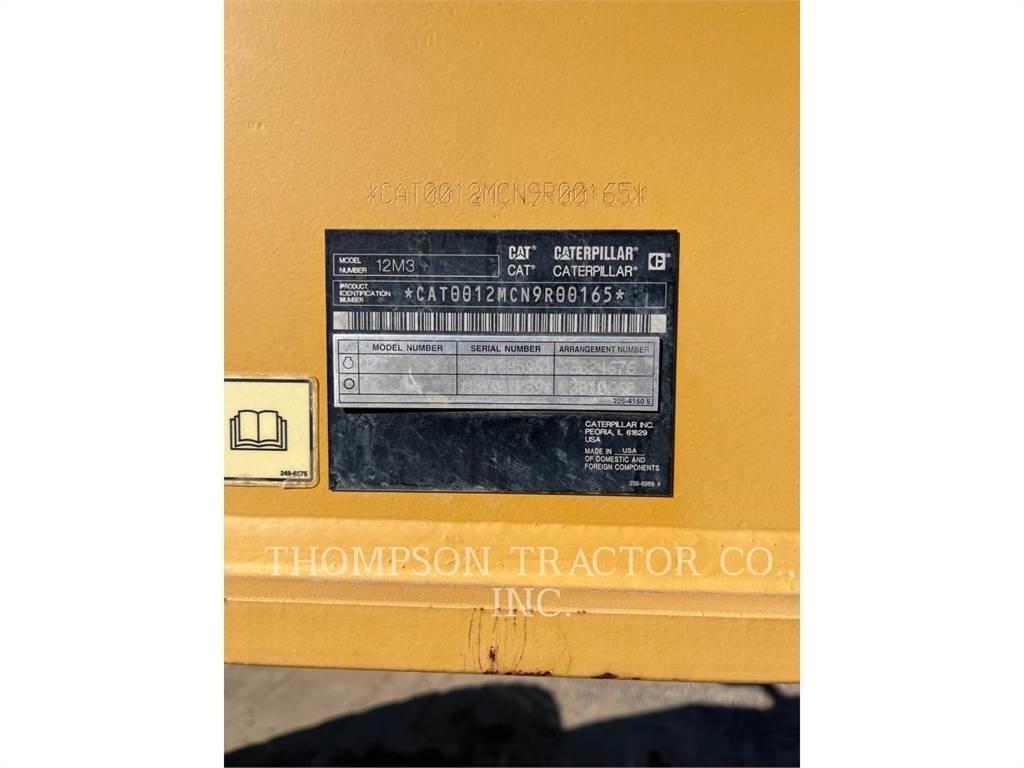 CAT 12 M3 معدات تمهيد الطرق