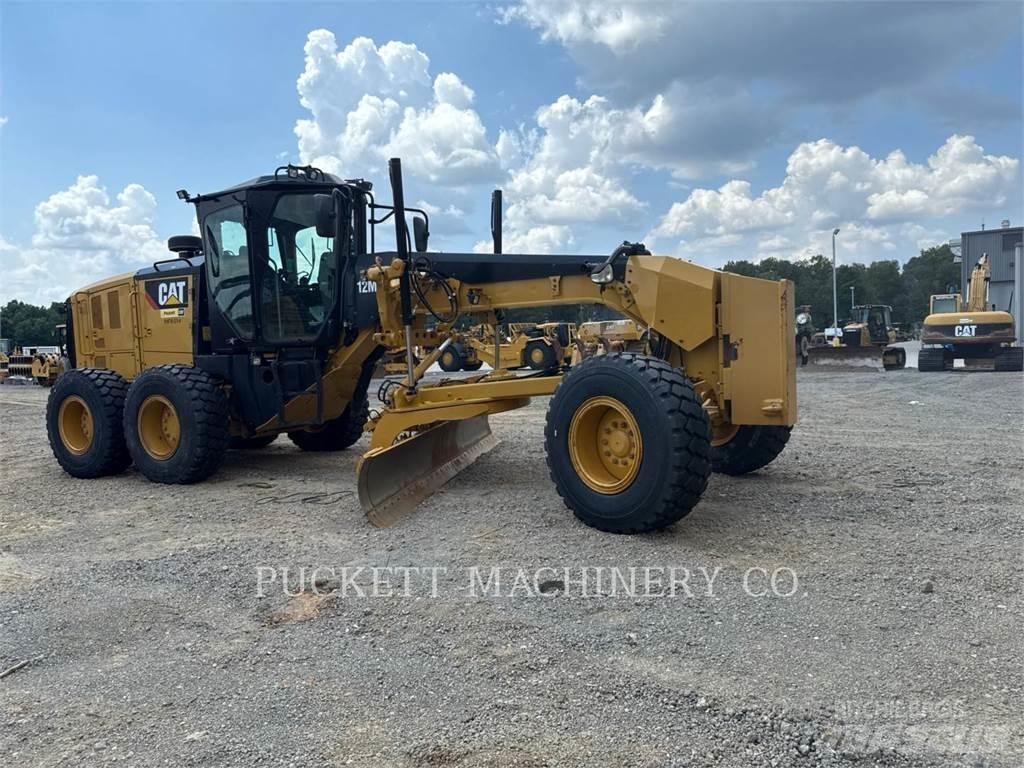 CAT 12 M3 معدات تمهيد الطرق