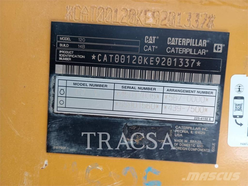 CAT 120 معدات تمهيد الطرق