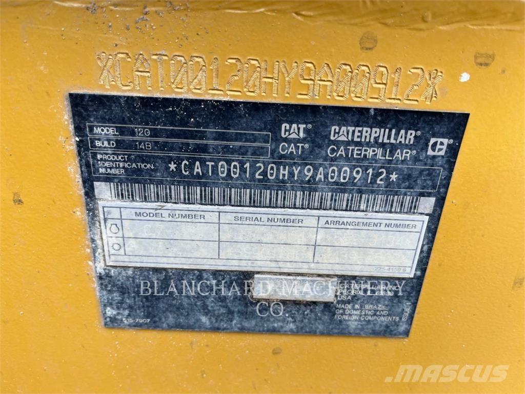 CAT 120 معدات تمهيد الطرق