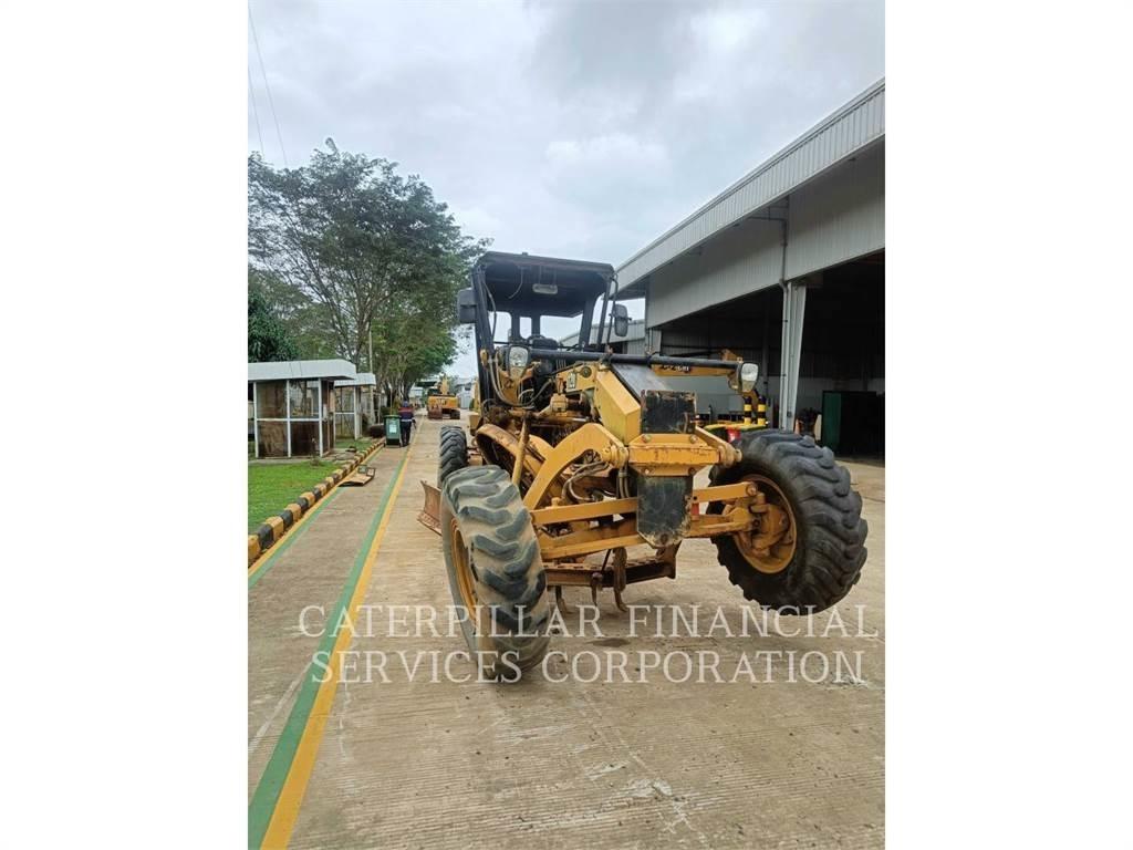 CAT 120-14 معدات تمهيد الطرق