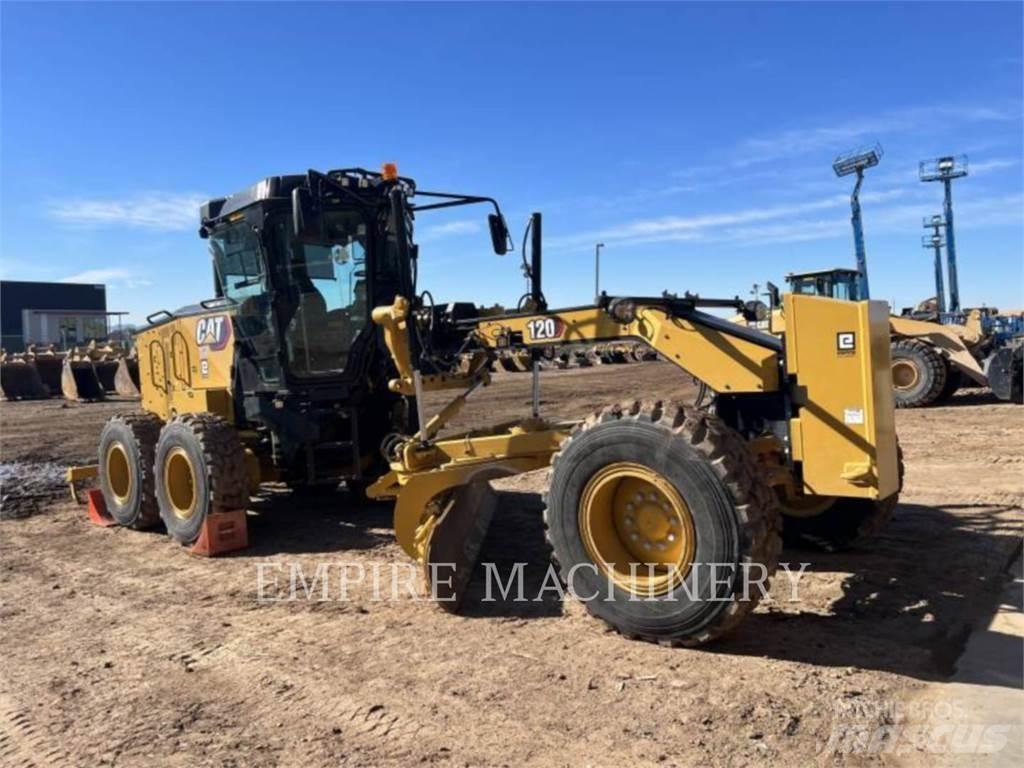 CAT 120-14 معدات تمهيد الطرق