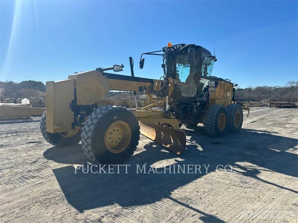 CAT 120-14AWD معدات تمهيد الطرق