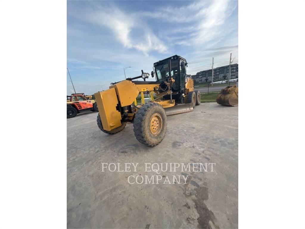CAT 120-14AWDL معدات تمهيد الطرق