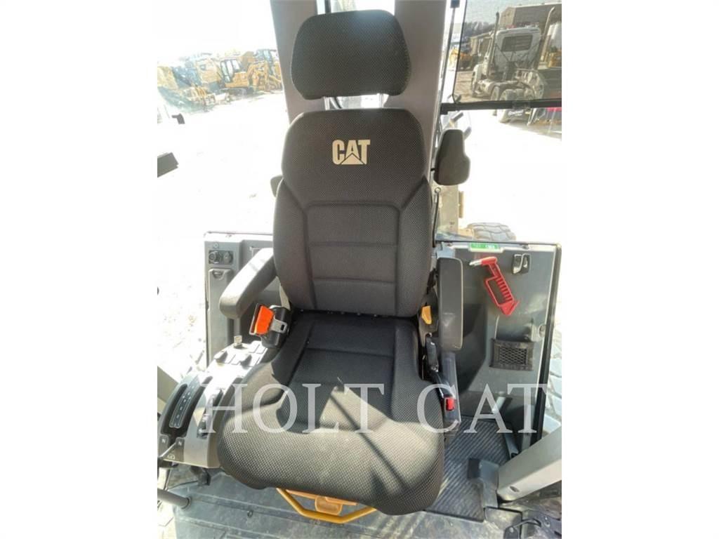 CAT 120 3D معدات تمهيد الطرق