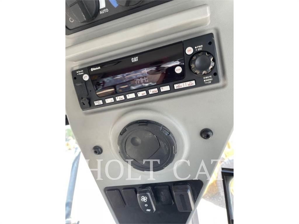 CAT 120 JOY معدات تمهيد الطرق
