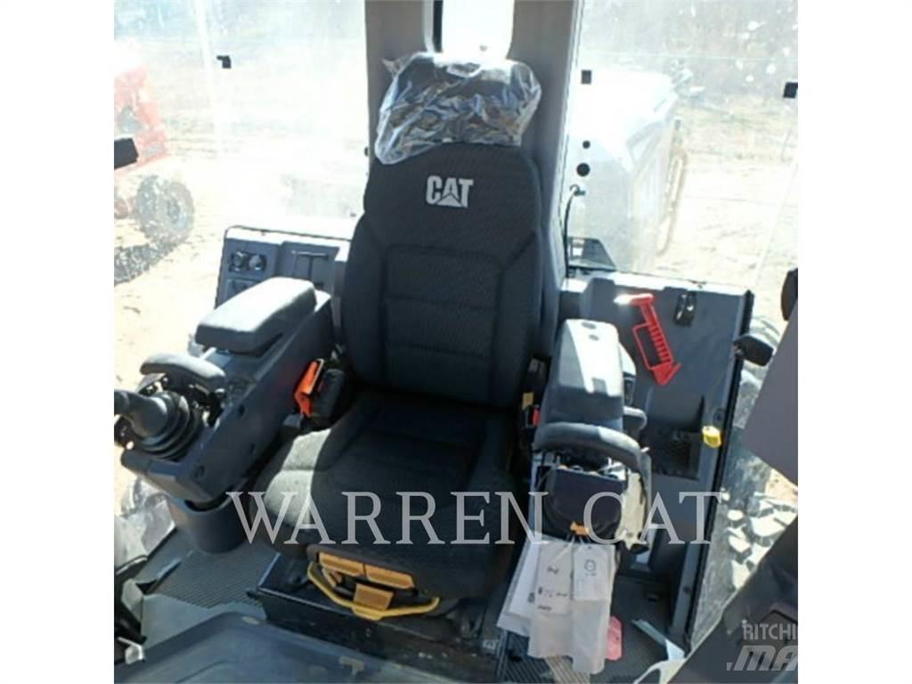CAT 120 JY معدات تمهيد الطرق