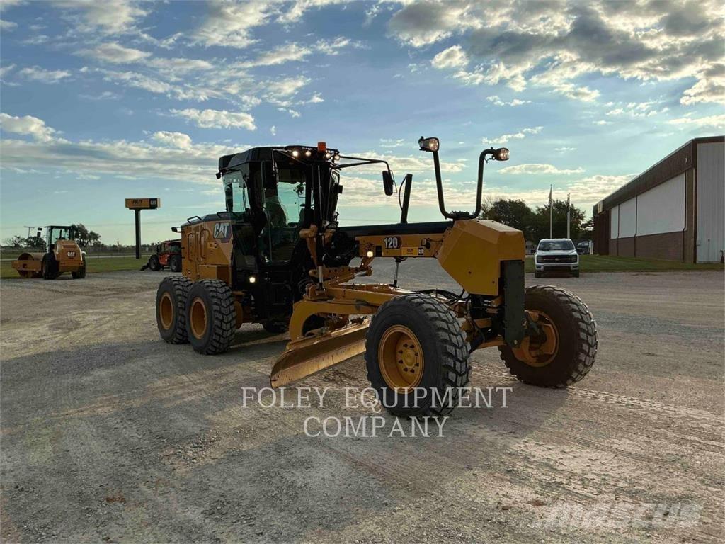 CAT 12014AWD معدات تمهيد الطرق