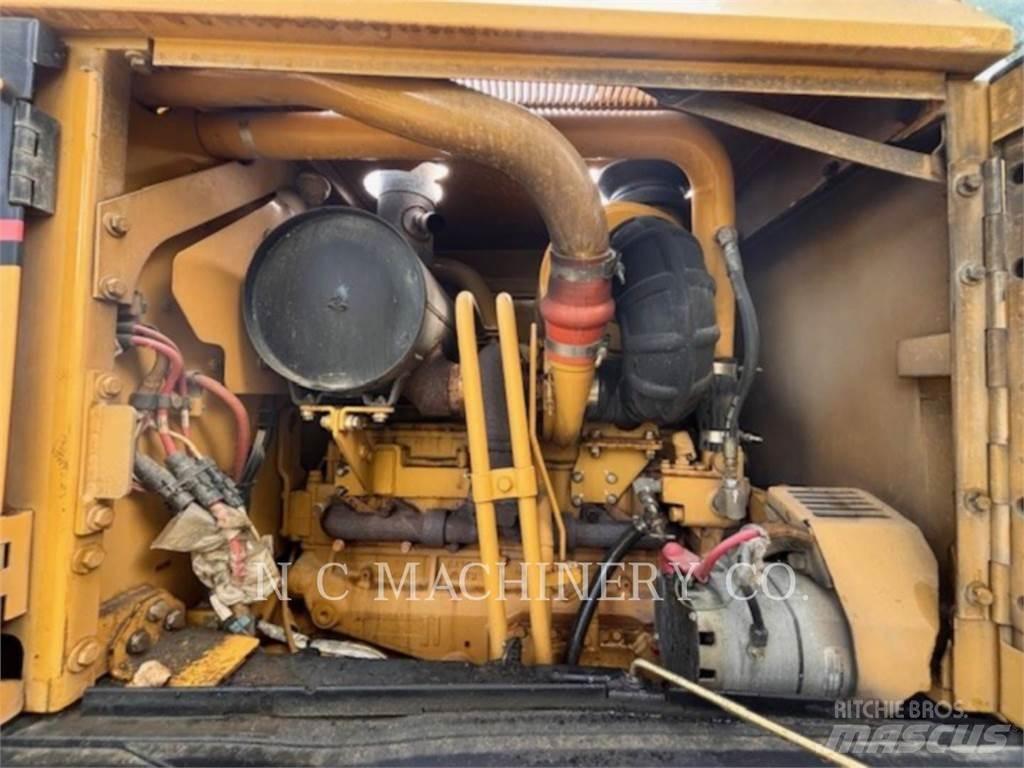 CAT 120H معدات تمهيد الطرق