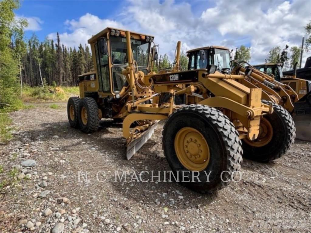 CAT 120H معدات تمهيد الطرق
