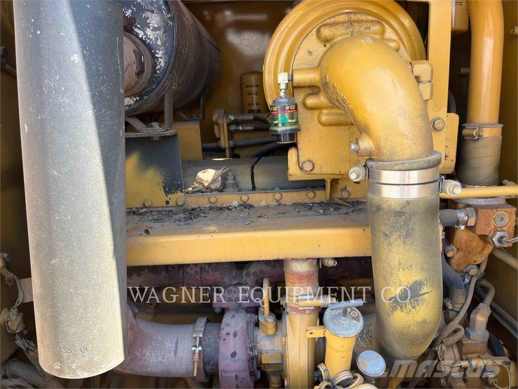 CAT 120HNA معدات تمهيد الطرق
