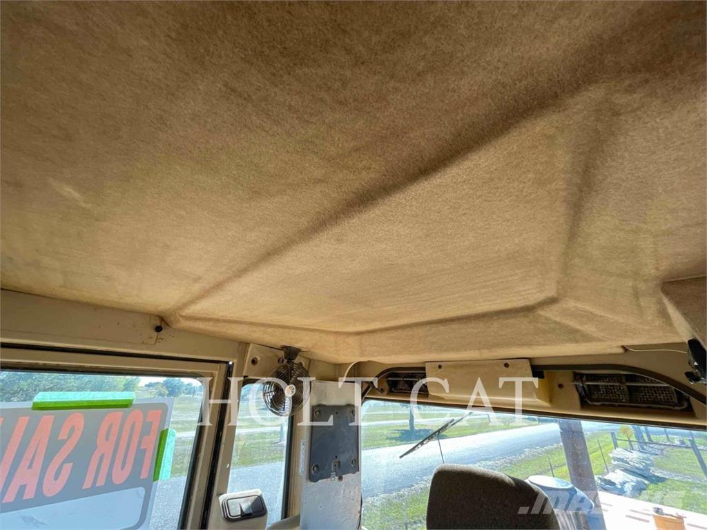 CAT 120HNA معدات تمهيد الطرق