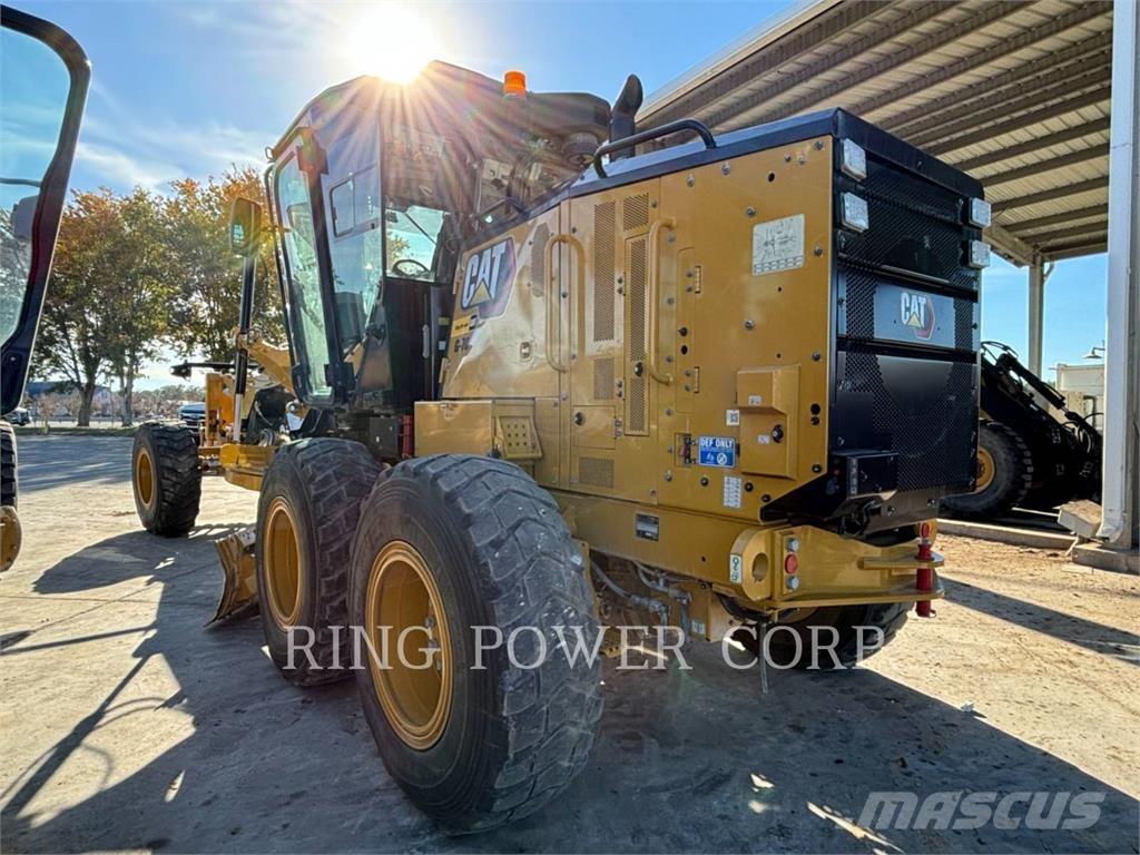 CAT 120LVR CS معدات تمهيد الطرق