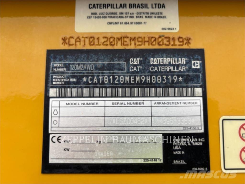 CAT 120M معدات تمهيد الطرق