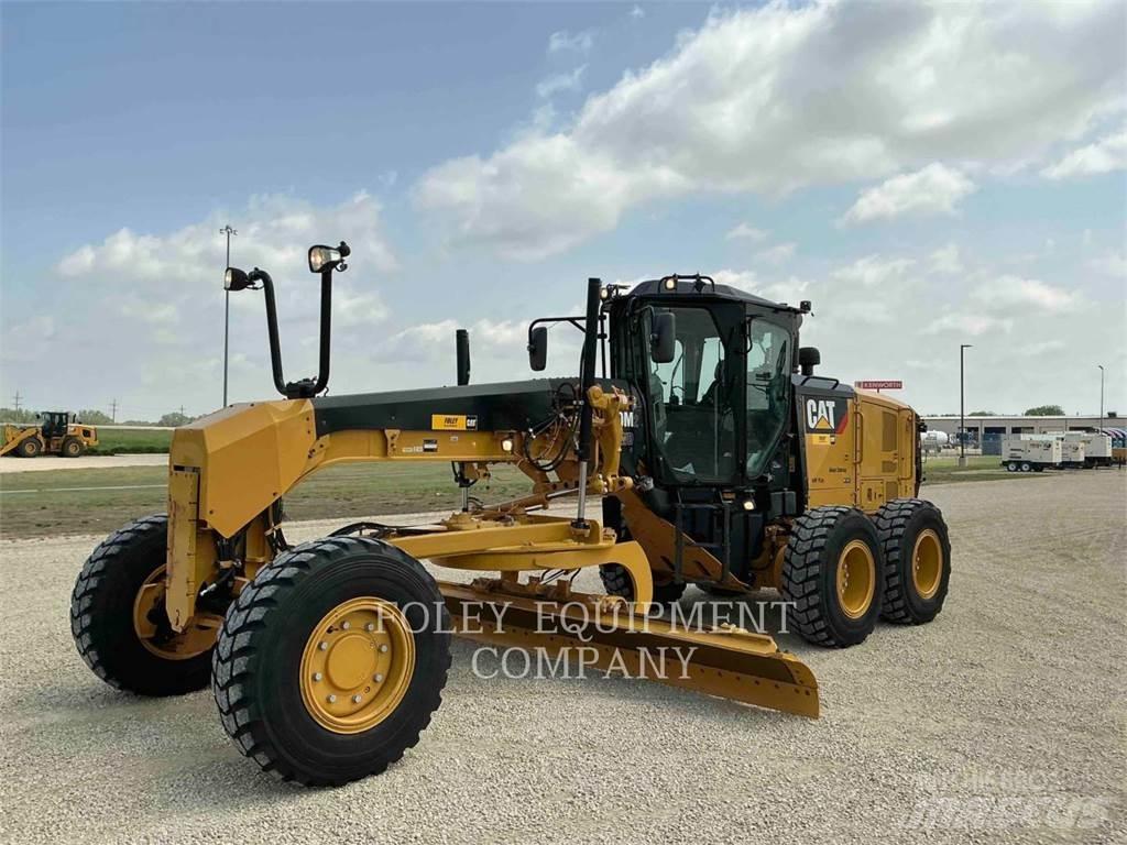 CAT 120M2AW معدات تمهيد الطرق