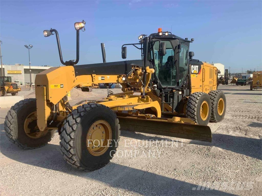 CAT 120M2AW معدات تمهيد الطرق