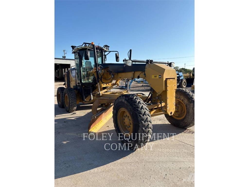 CAT 12M معدات تمهيد الطرق