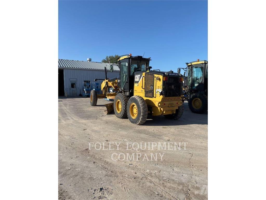 CAT 12M معدات تمهيد الطرق