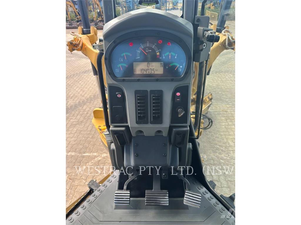 CAT 12M معدات تمهيد الطرق